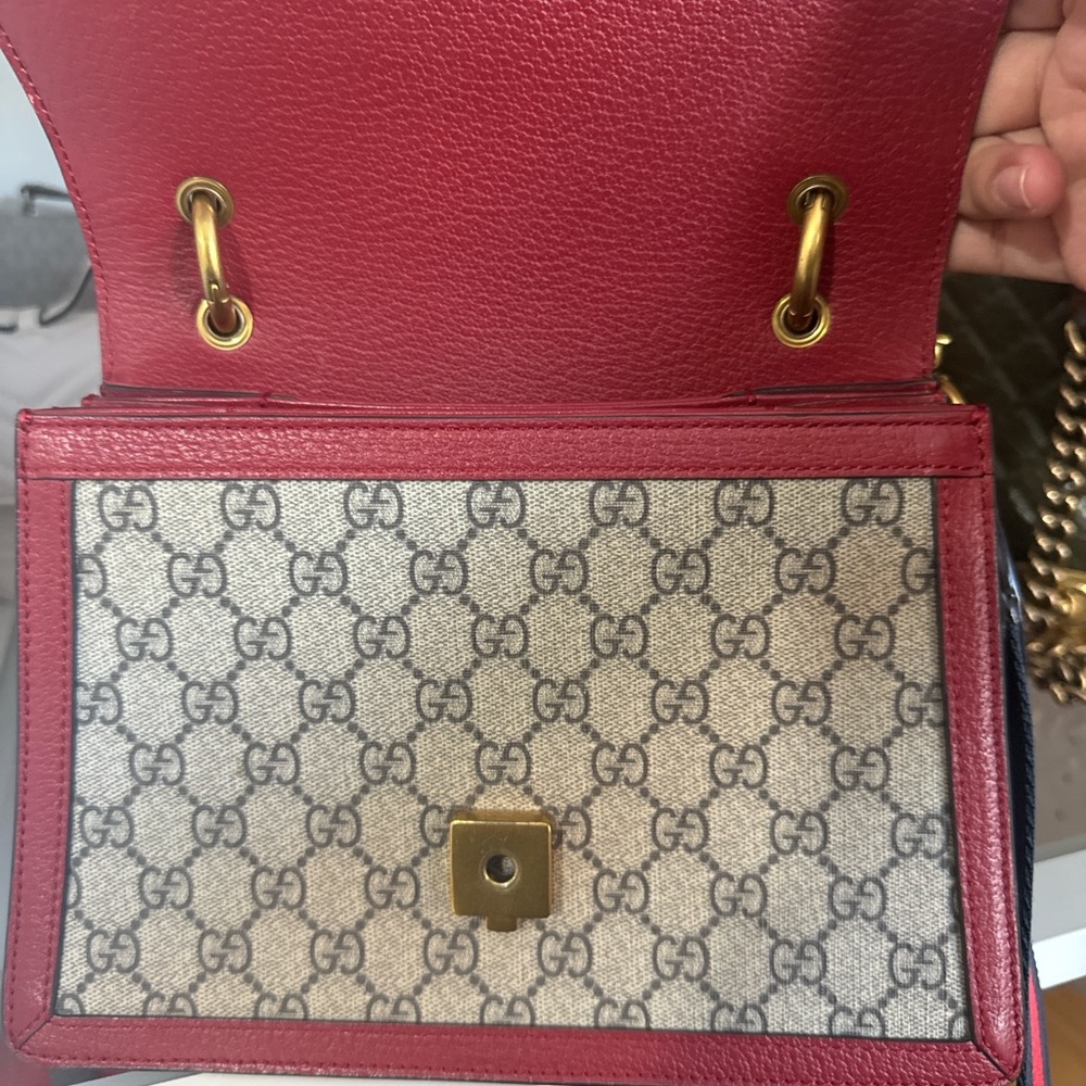 Gucci Red and Beige Mini Bag with Bee Accent - Picture 6 of 7